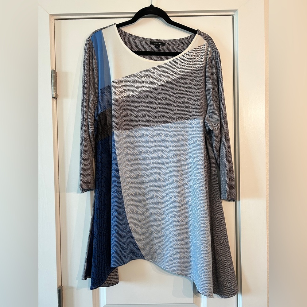 Chic Colorblock Tunic Top - Picture 1 of 2